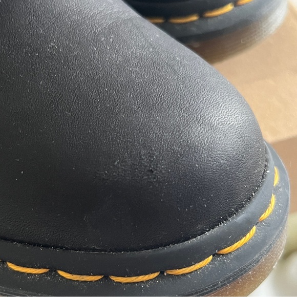 COPY - DR. MARTENS 1460 LACE UP BOOTS Men - Picture 6 of 8